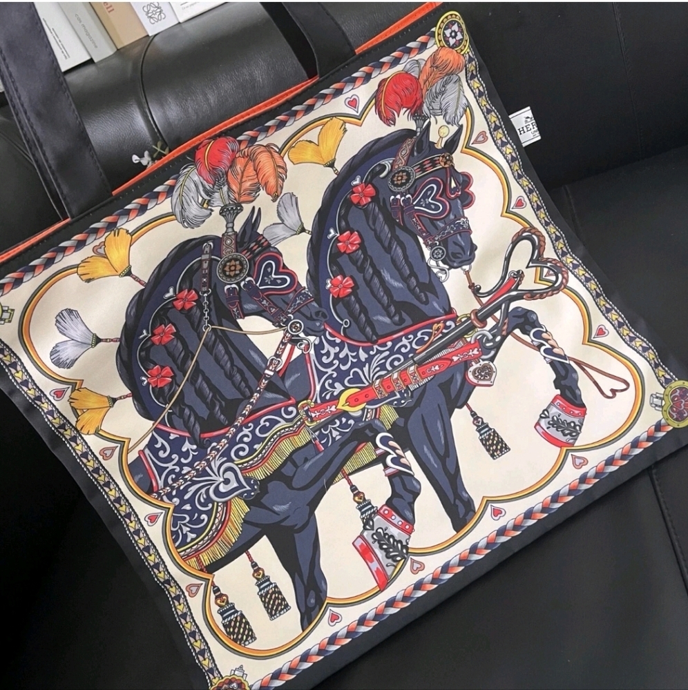 Hermès Multicolor Equestrian Design Tote, Birthday Gift, New! - Picture 3 of 8